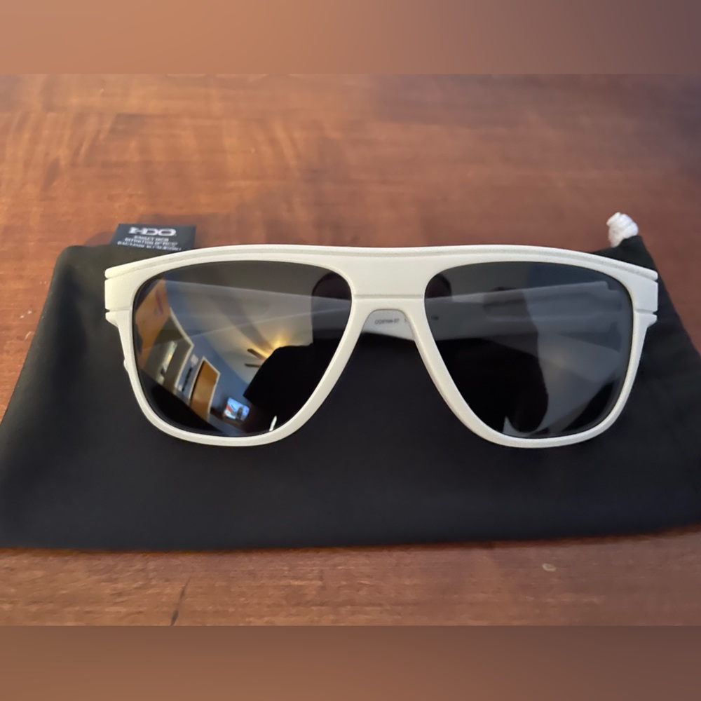 Oakley Breadbox - Matte Cloud